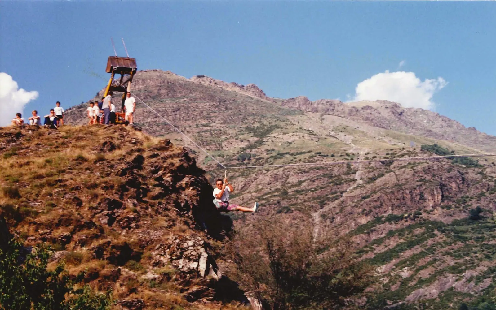 Tirolina a Erill la Vall, colònies del 1994